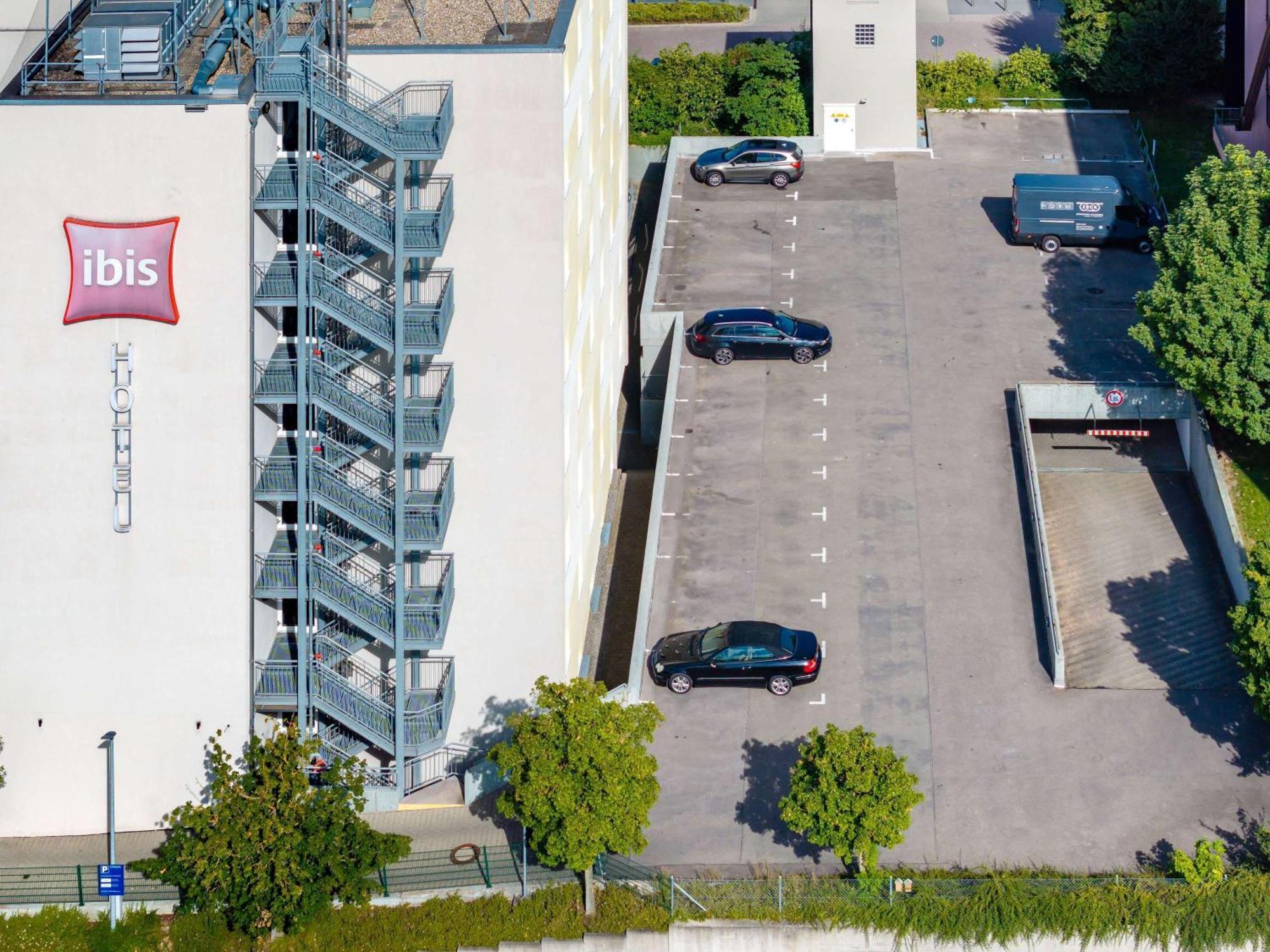 Ibis Stuttgart Airport Messe Hotel 2*