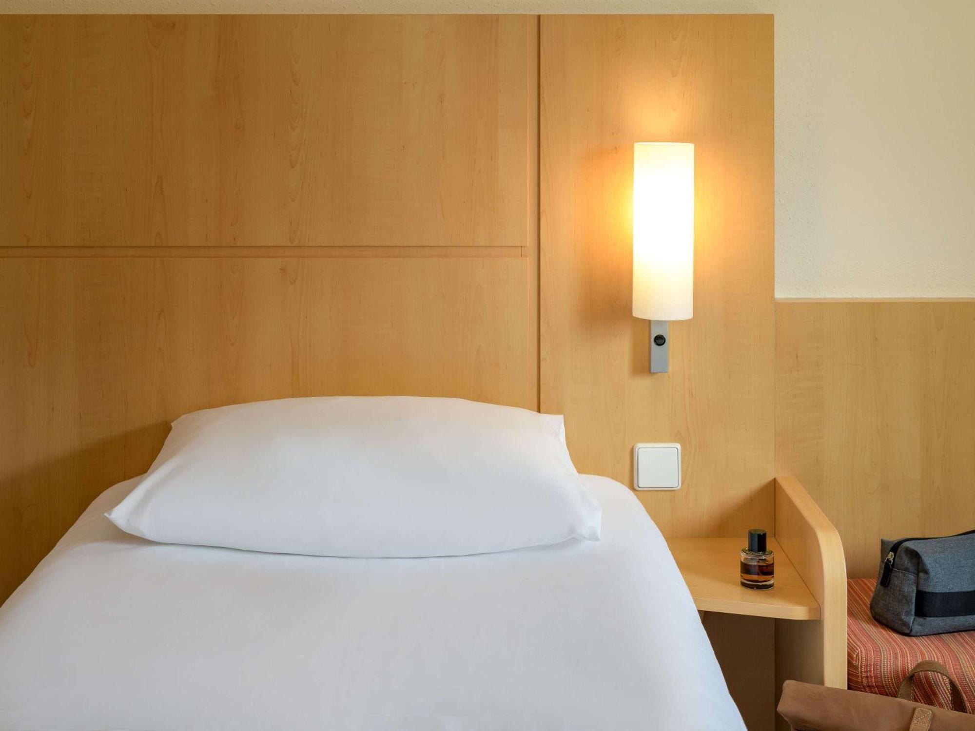 Hotel Ibis Stuttgart Airport Messe 2*